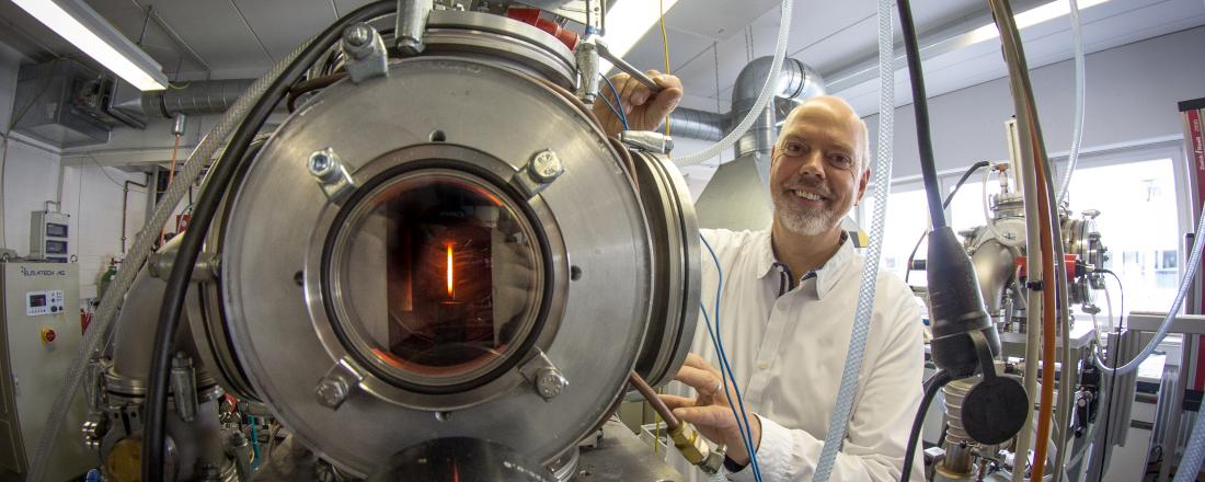 Eigenbau einer Kriechanlage des Lehrstuhls Metallische Werkstoffe von Prof. Dr.-Ing. Uwe Glatzel