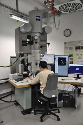 Transmissionselektronenmikroskop am Lehrstuhl Metallische Werkstoffe